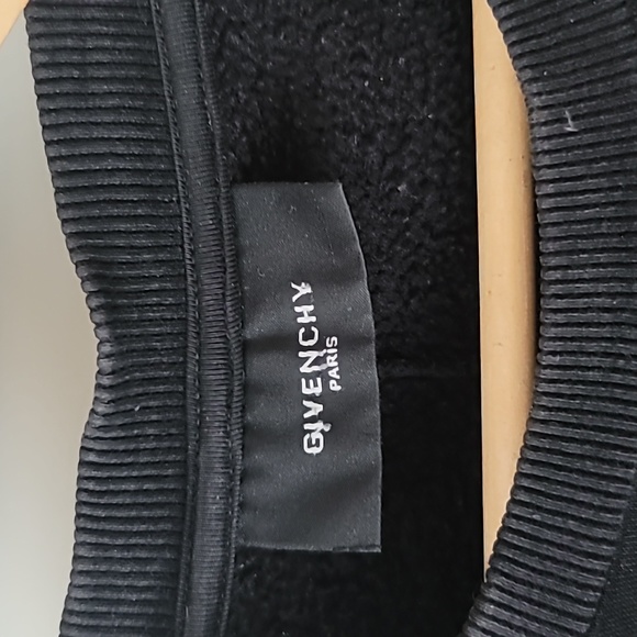 GIVENCHY Dog Print Sweatershirt - Picture 3 of 7